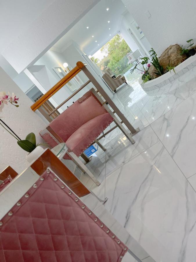 Amoris Guest House-Randburg Johannesburg Esterno foto