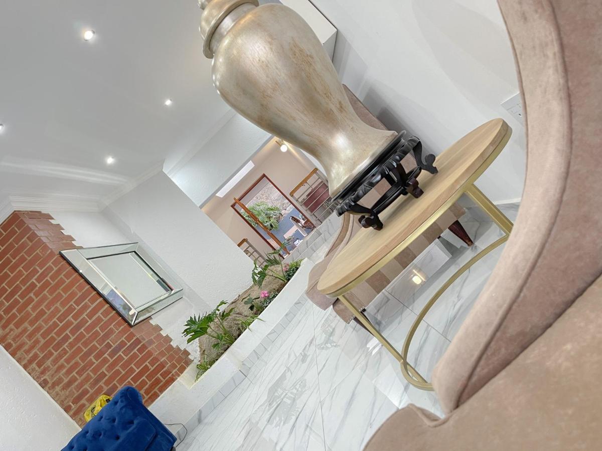Amoris Guest House-Randburg Johannesburg Esterno foto