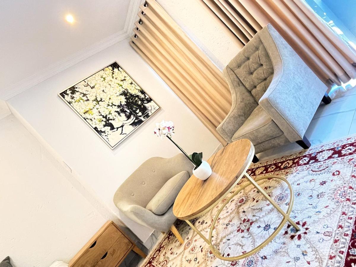 Amoris Guest House-Randburg Johannesburg Esterno foto